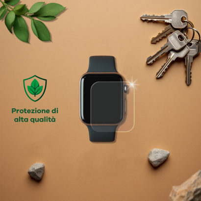 Dispositivo con pellicola protettiva, accanto chiavi, pietre, foglie e il testo "Protezione di alta qualità".