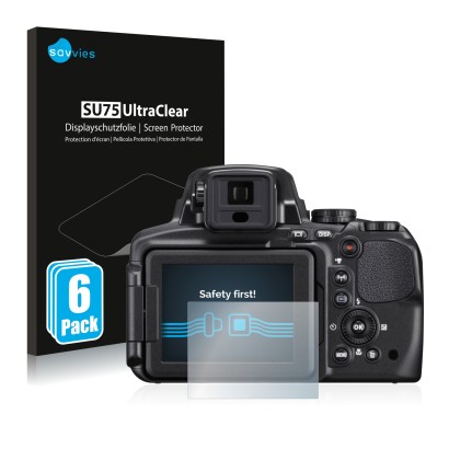 Front side of a product packaging with the brand logo Savvies. Next to it is the device Nikon Coolpix P900 shown with the corr