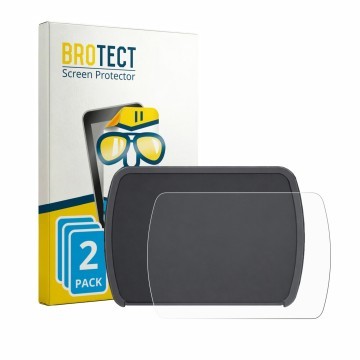 Face avant d’un emballage produit avec le logo de la marque BROTECT. À côté, l’appareil Motocaddy M1 DHC 2026 est représenté a