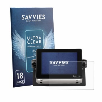 Front side of a product packaging with the brand logo Savvies. Next to it is the device Raymarine Axiom+ 7 shown with the corr