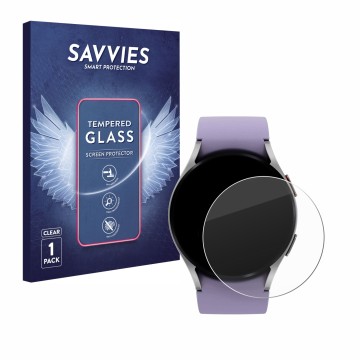Vorderseite einer Produktverpackung mit dem Markenlogo Savvies. Daneben ist das Gerät Samsung Galaxy Watch 5 (40mm) mit dem zu