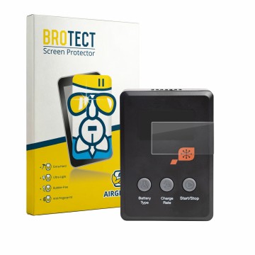 Face avant d’un emballage produit avec le logo de la marque BROTECT. À côté, l’appareil Spektrum Smart Charger S100 est représ