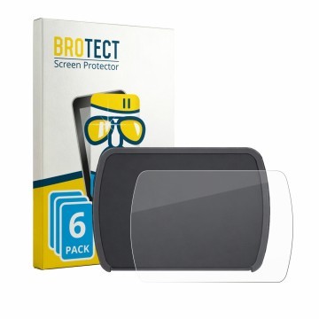 Face avant d’un emballage produit avec le logo de la marque BROTECT. À côté, l’appareil Motocaddy M1 DHC 2026 est représenté a