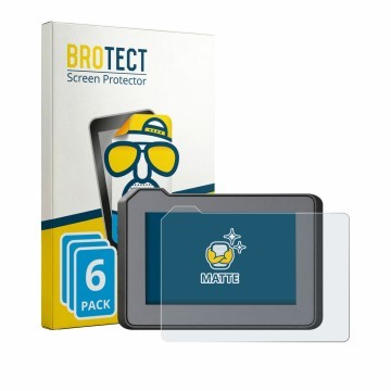 Parte frontal de un envase de producto con el logotipo de la marca BROTECT. Al lado se muestra el dispositivo Husqvarna Vitpil