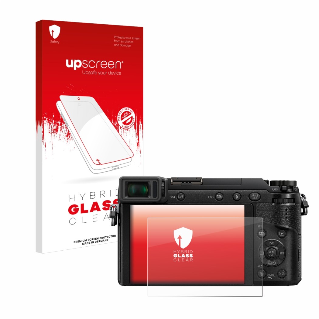 Face avant d’un emballage produit avec le logo de la marque upscreen. À côté, l’appareil Panasonic Lumix DMC-GX80 est représen