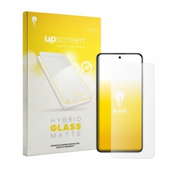 Face avant d’un emballage produit avec le logo de la marque upscreen. À côté, l’appareil Honor X8d est représenté avec la prot